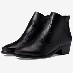 NWOT Size 7W Walking Cradles Georgia Boots